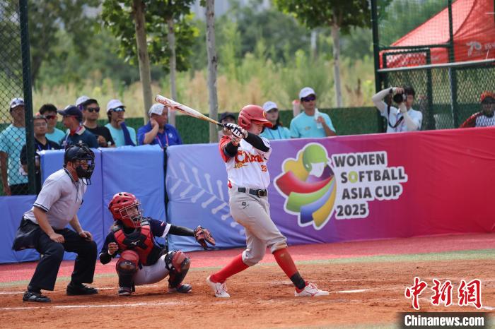 中国女垒两连胜锁定小组头名