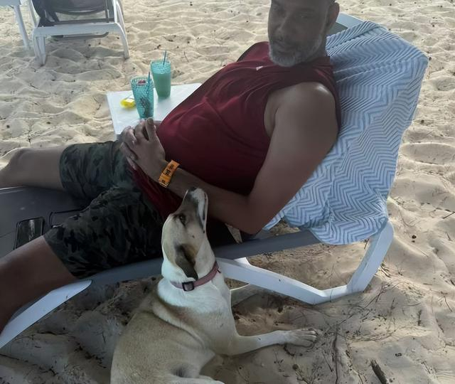 邓肯度假照曝光：低调生活引热议，家庭幸福引