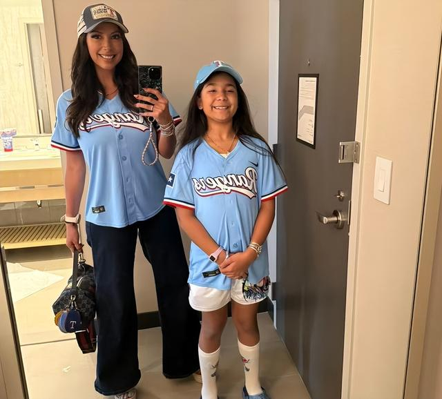 邓肯度假照曝光：低调生活引热议，家庭幸福引